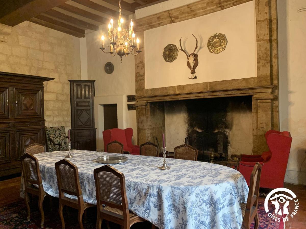 Chateau De Gardes Bed & Breakfast Castin Екстериор снимка
