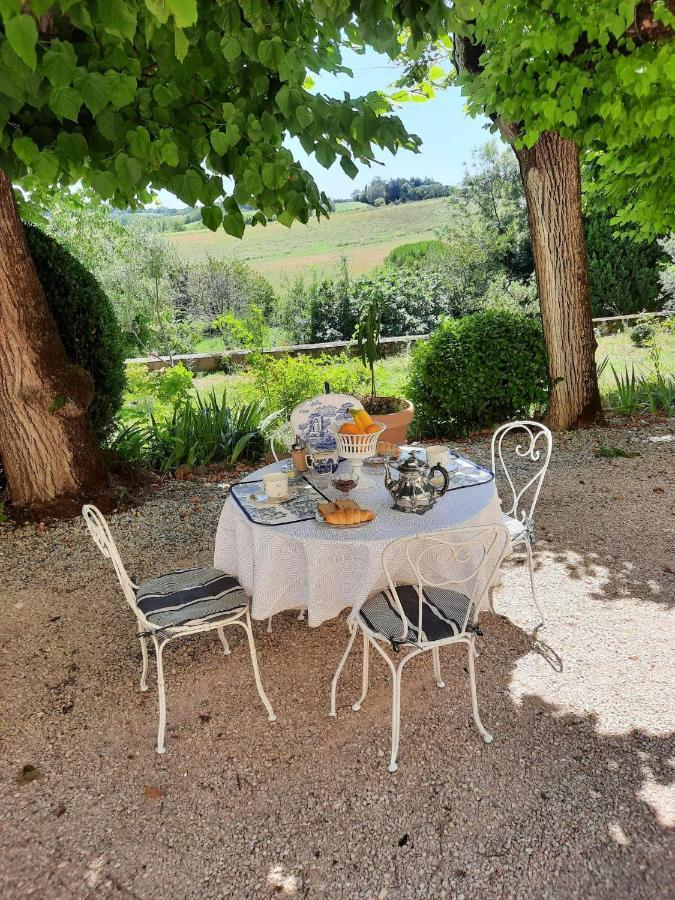 Chateau De Gardes Bed & Breakfast Castin Екстериор снимка