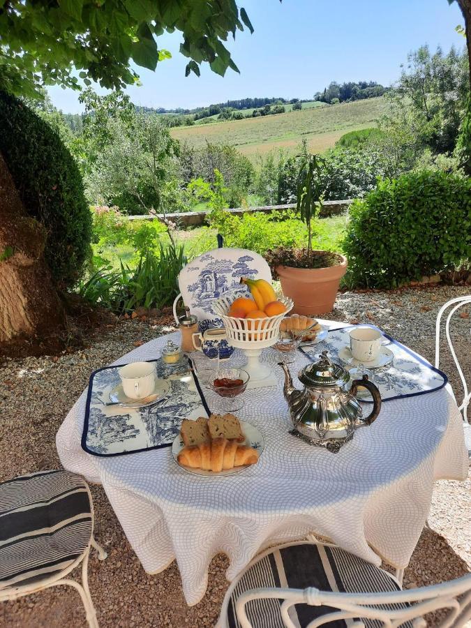 Chateau De Gardes Bed & Breakfast Castin Екстериор снимка